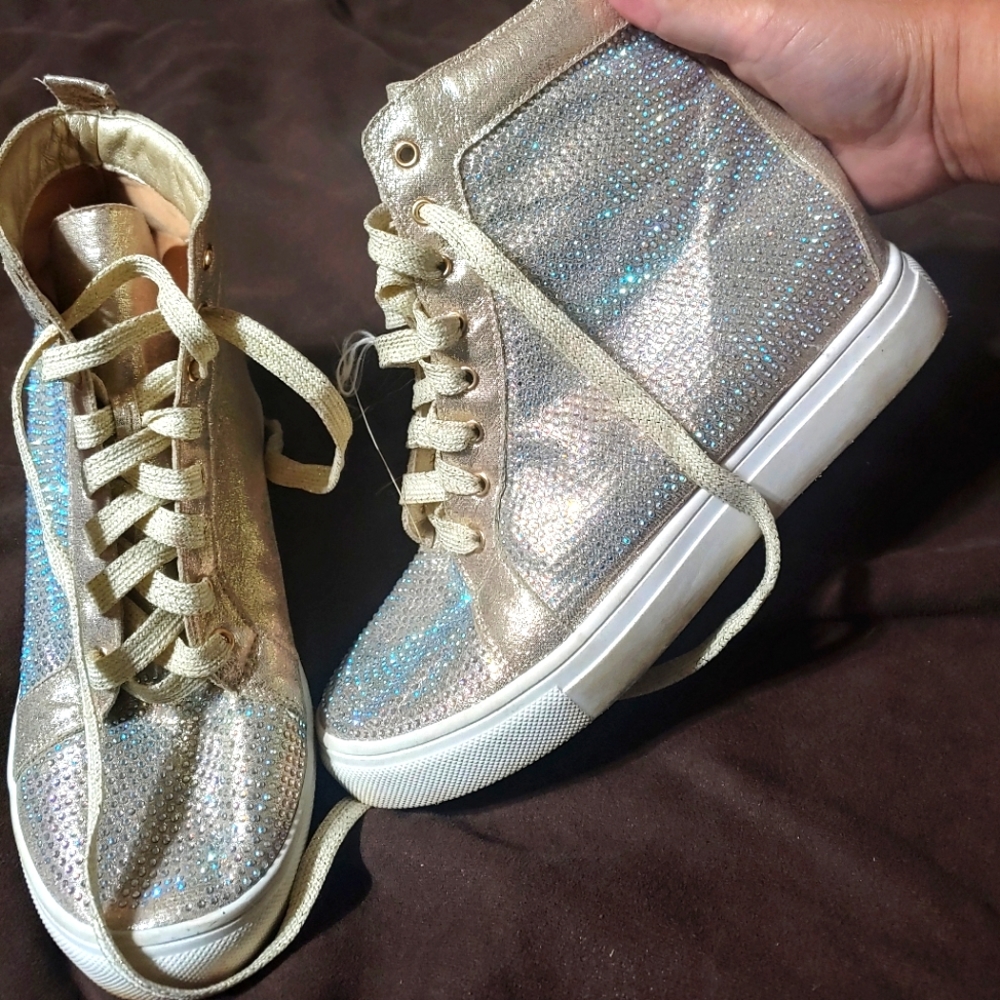 Sparkle shoes